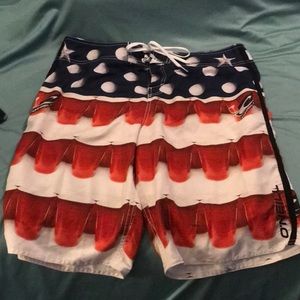 Men’s board shorts